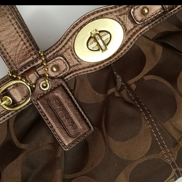 COACH SIGNATURE SATEEN BAG - Picture 2 of 11